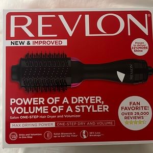 Revlon One Step Hair Dryer and Volumizer Blow Dryer Brush